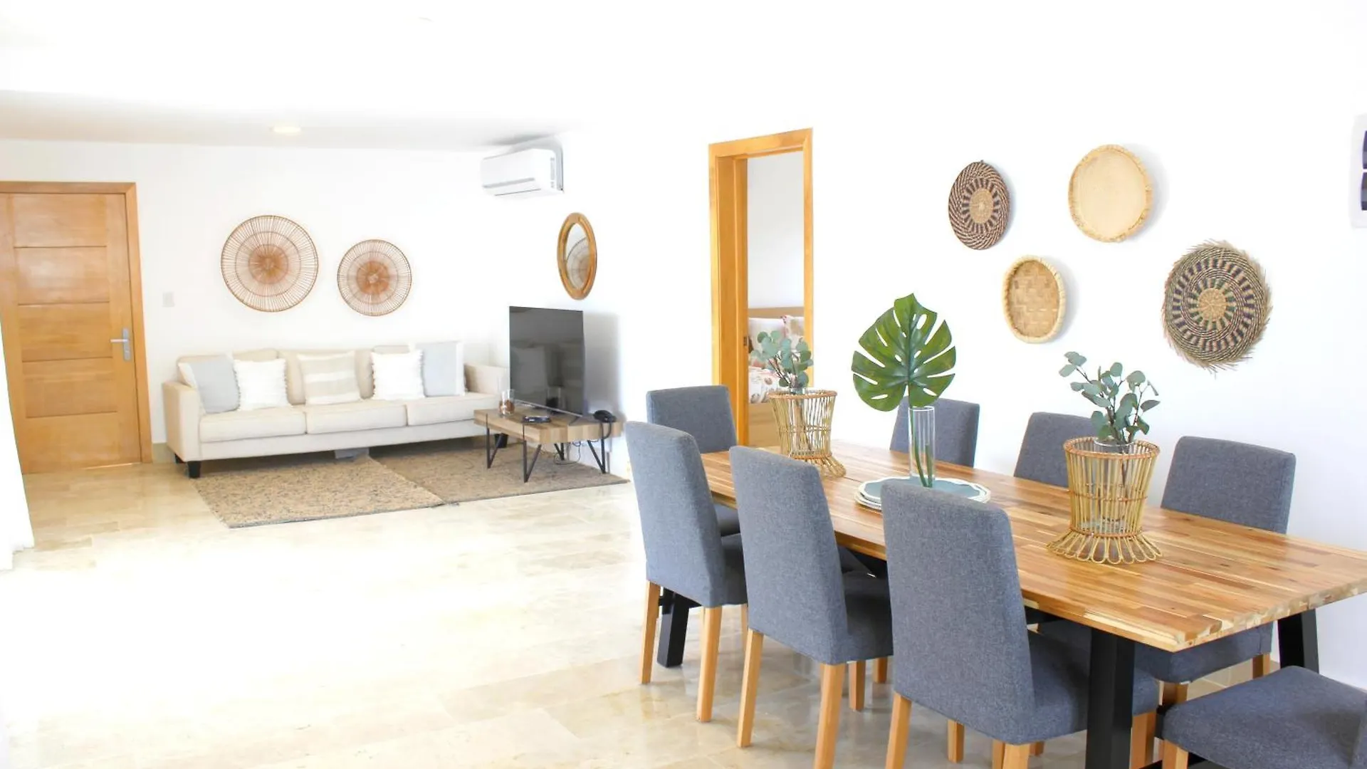 Amare Penthouse, Great Beachfront Complex لاس تاريناس شقة