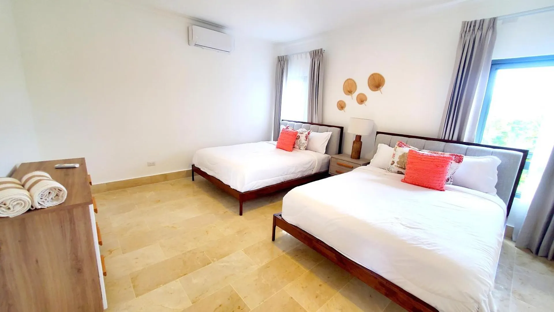 Amare Penthouse, Great Beachfront Complex لاس تاريناس