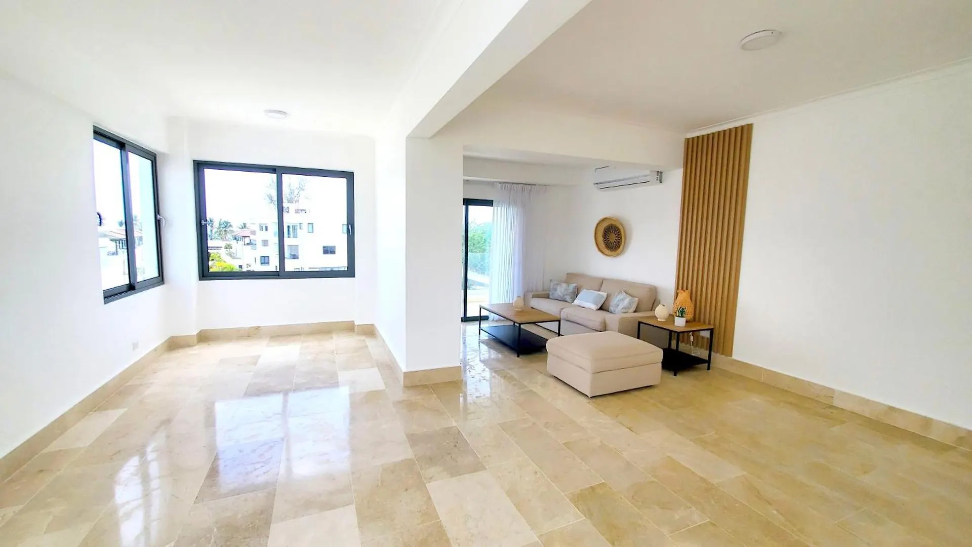 Amare Penthouse, Great Beachfront Complex لاس تاريناس شقة